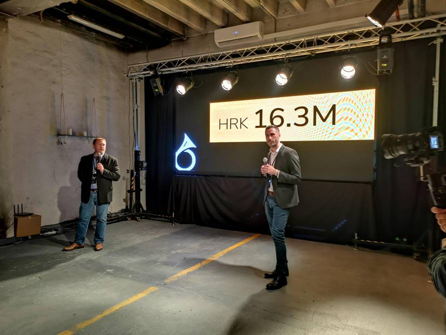 Napravili ga Hrvati: Robot se vozi sam i nosi 800 kg tereta