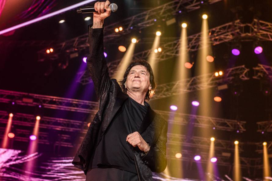 Zdravko Čolić kreće na hrvatsku turneju sljedeće godine