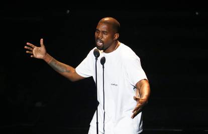 Kanye West dužan više od 400 tisuća dolara: Nije vratio odjeću
