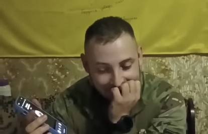 VIDEO Ukrajinac zvao Ruse jer mu se pokvario zarobljeni tenk: Dečki, curi ulje, kupola je loša...