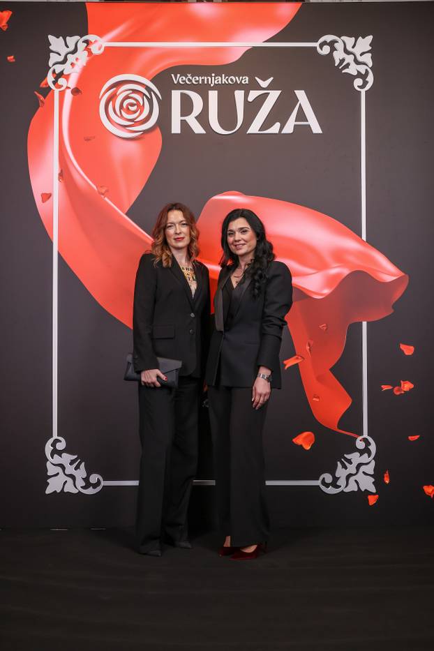 Zagreb: Uzvanici na dodjelu medijske nagrade "Večernjakova ruža" u Hrvatskom narodnom kazalištu