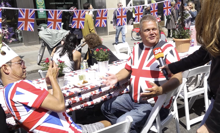 Danima slave kraljicu: Na masovnom ručku jedu jaja u mrvicama i složenac od špeka