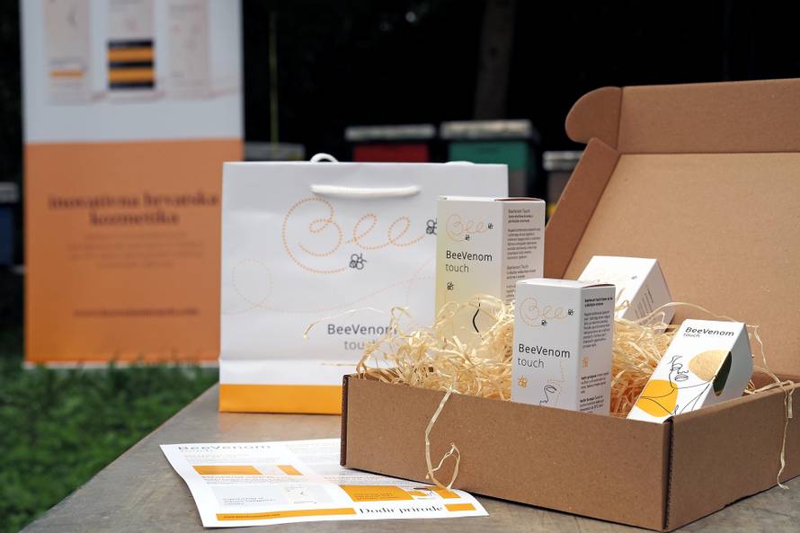 Od otrova mojih pčela radim kreme protiv bora i bolova