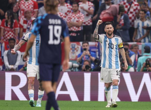 KATAR 2022 - Argentina vodi! Livaković je skrivio penal, Messi zabio