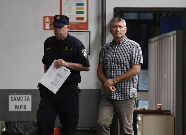 Zagreb: Privođenje uhićenih u Hrvatskim šumama