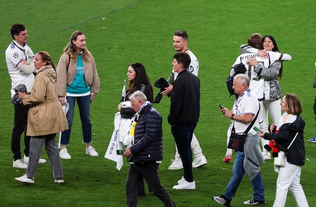 London: Luka Modrić s obitelji proslavio osvajanje Lige prvaka 