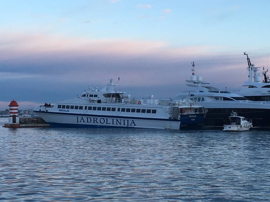 Katamaran se zabio u zadarsku luku: 'Skoro je udario u jahte!'