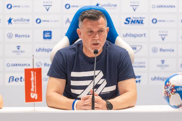 Osijek: Zoran Zeki&cacute; i Jose Bota odr&zcaron;ali su konferenciju za medije