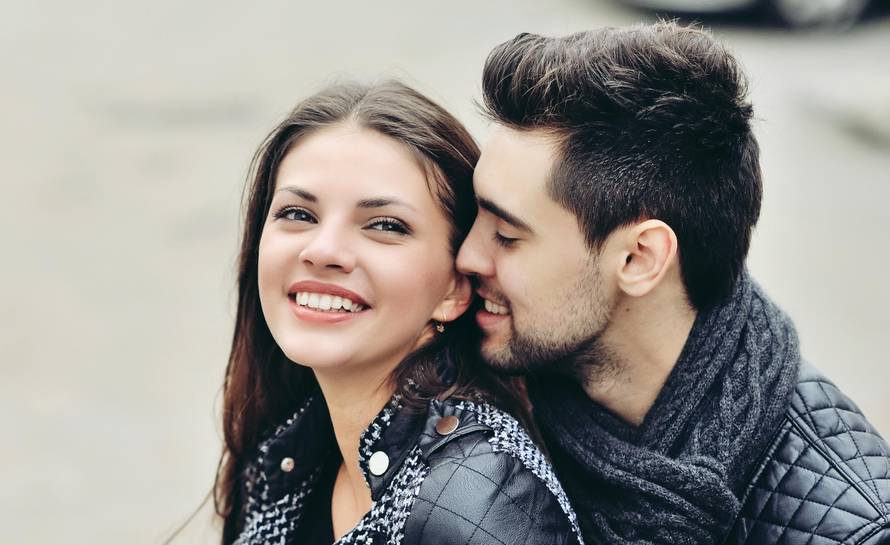 5 znakova ženskara: On točno zna kako vas učiniti posebnom
