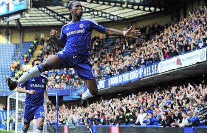 Stoti gol Didiera Drogbe za slavlje Chelseaja protiv Stokea