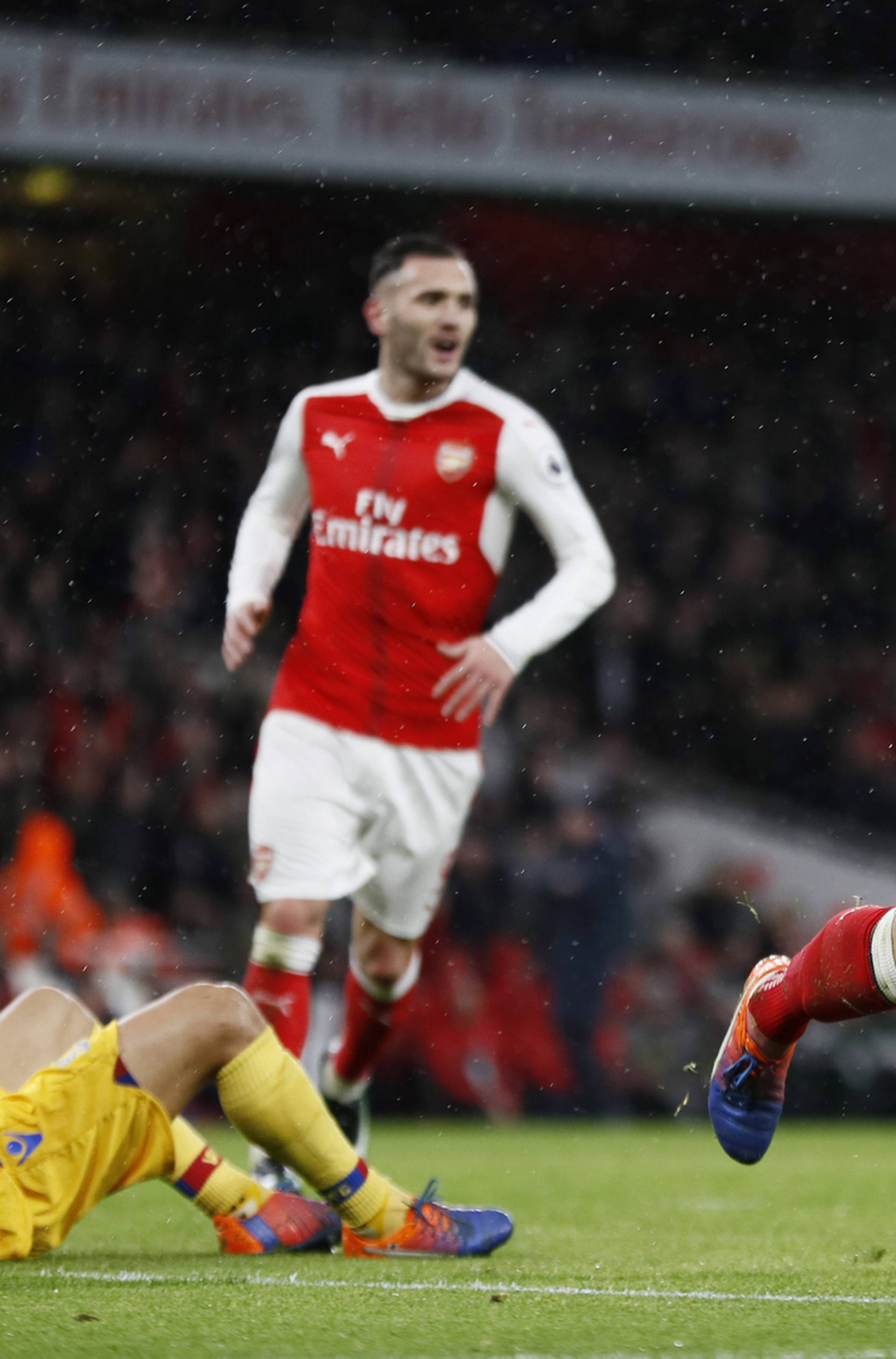 Arsenal's Olivier Giroud celebrates scoring their first goal