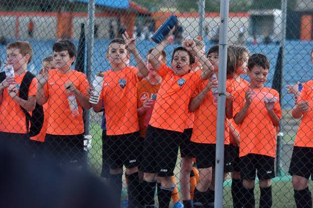 Nogometaši Šibenika s Funcutima proslavili ulazak u prvu ligu