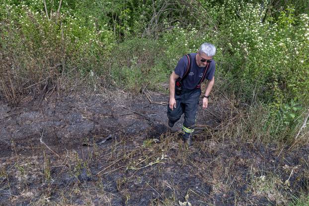 Valpovo: Vatrogasci gasili požar na 50 mjesta, policija istražuje je li podmetnut