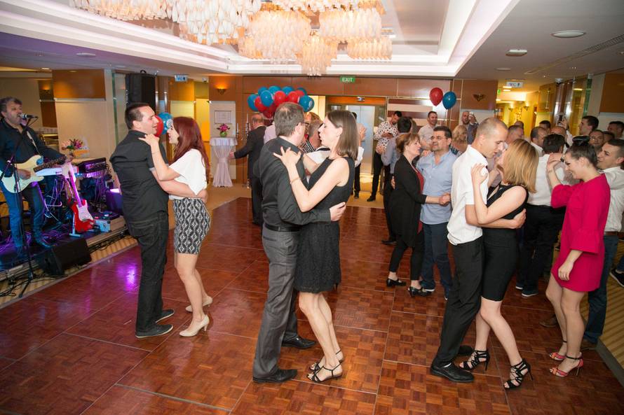 Bila noć u Zagrebu 2018: Hari Rončević na hajdučkoj fešti