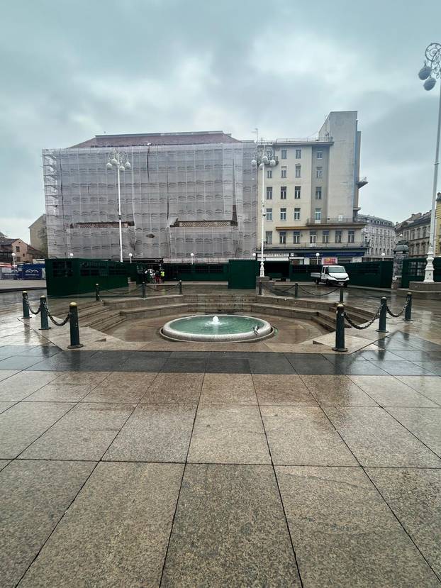 FOTO Ovo su adventske kućice na trgu, kako vam izgledaju?