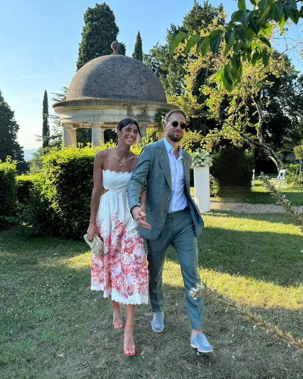 FOTO Kći srpske košarkaške legende ljubi zvijezdu Atletica i penje se prema teniskom vrhu