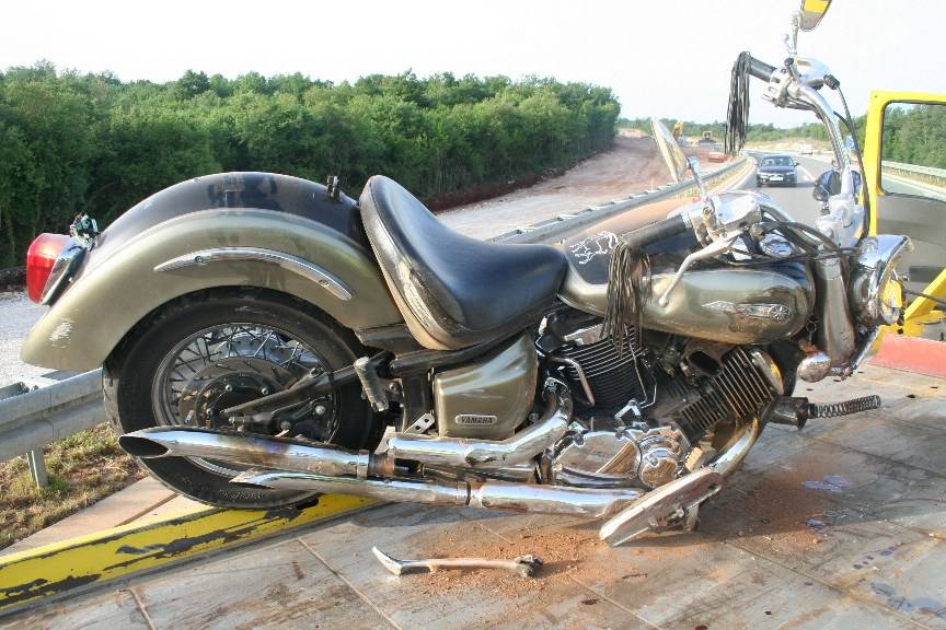 Harleyjem se zabio u ogradu, motociklist teško ozlijeđen
