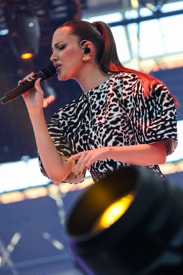 Zagreb: Popodnevni doček uz Aleksandru Prijović