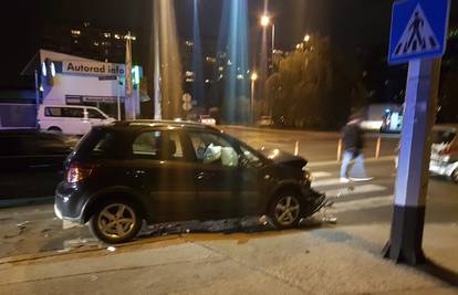 Sudar tri auta na Miramarskoj: Jedan čovjek je ozlijeđen