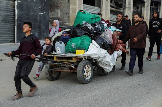 Ceasefire delayed between Israel and Hamas over the hostage list