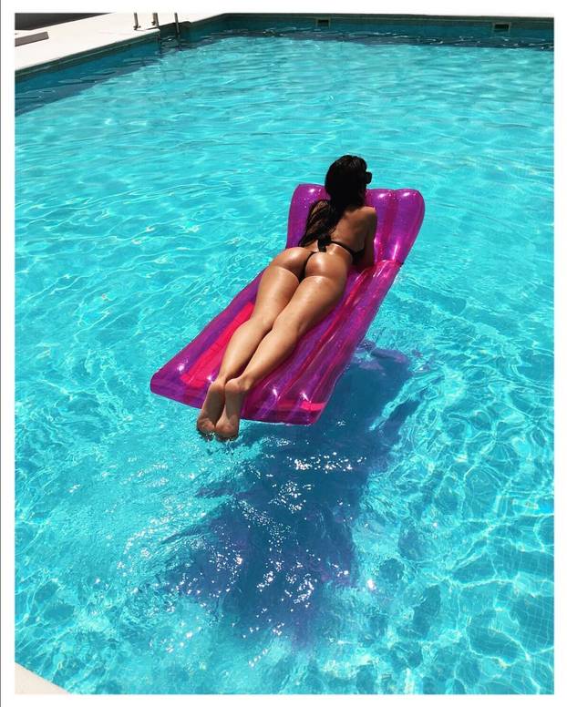 Od prodavačice do zaručnice u vrućim tangicama: Evo kako se Georgina mijenjala kroz godine