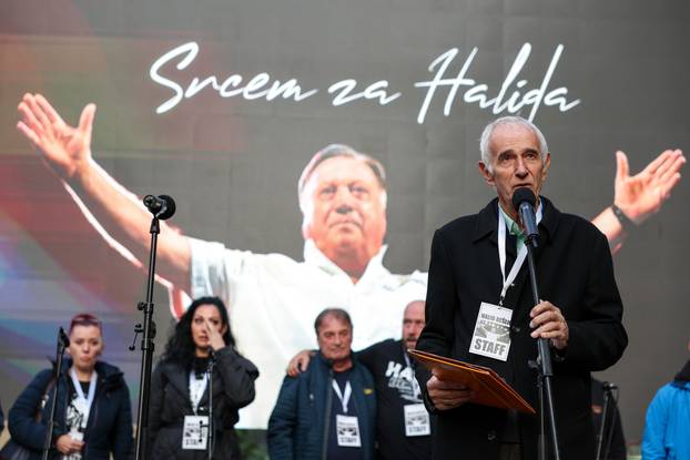 Sarajevo: Okupljanje građana u čast Halidu Bešliću