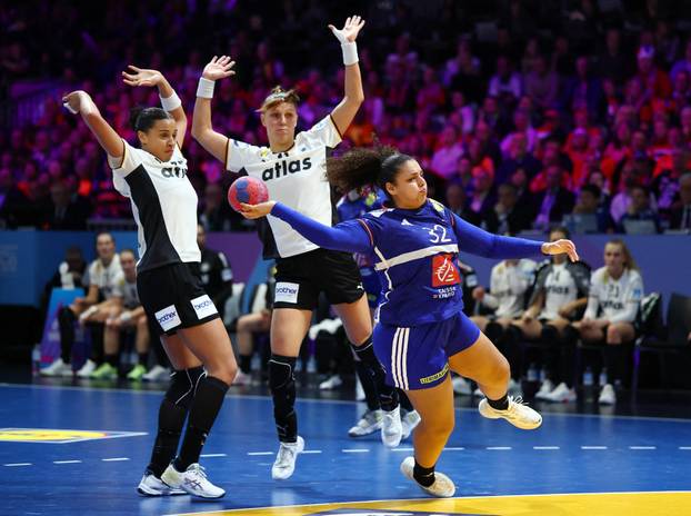 2025 IHF World Women's Handball Championship - Semi Final - France v Germany
