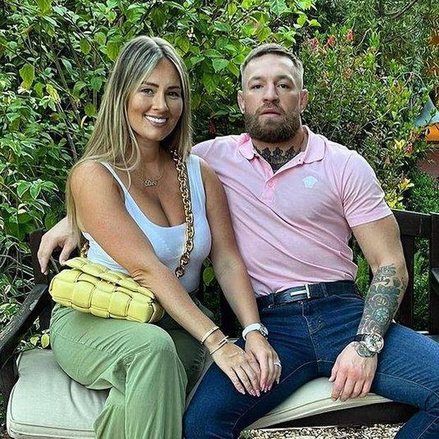 FOTO Dok je bio nitko, ona ga je uzdržavala. Sad silovatelj Conor McGregor vara ženu gdje stigne