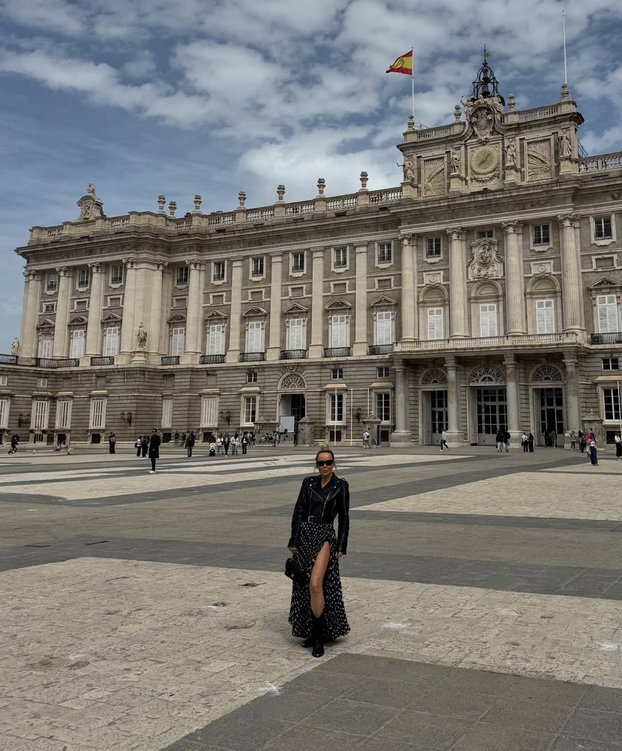FOTO Pala je pusa, a sad šetnje Madridom: Savršeni Šime i njegova Maja se ne odvajaju!