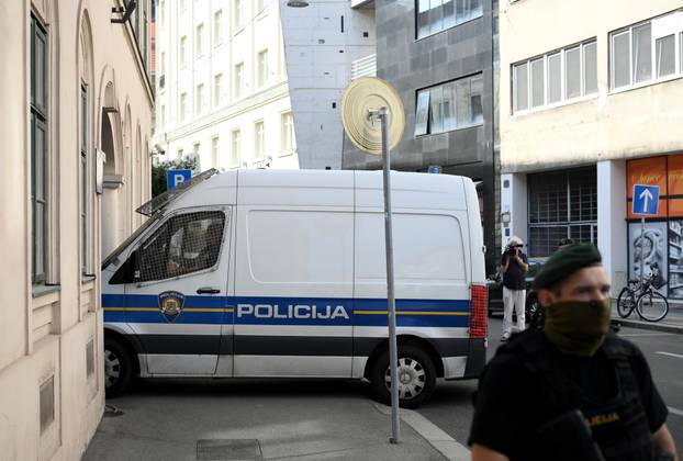 Zagreb: Privođenje osumnjičenih za ubojstvo na Županijski sud gdje će se odlučiti o istražnom zatvoru