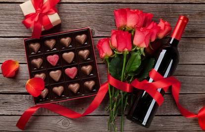 Darovi za Valentinovo: S vinom i čokoladom nećete pogriješiti!