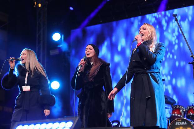 Zagreb: Koncert Želim život, zaklade Ana Rukavina na glavnom gradskom trgu