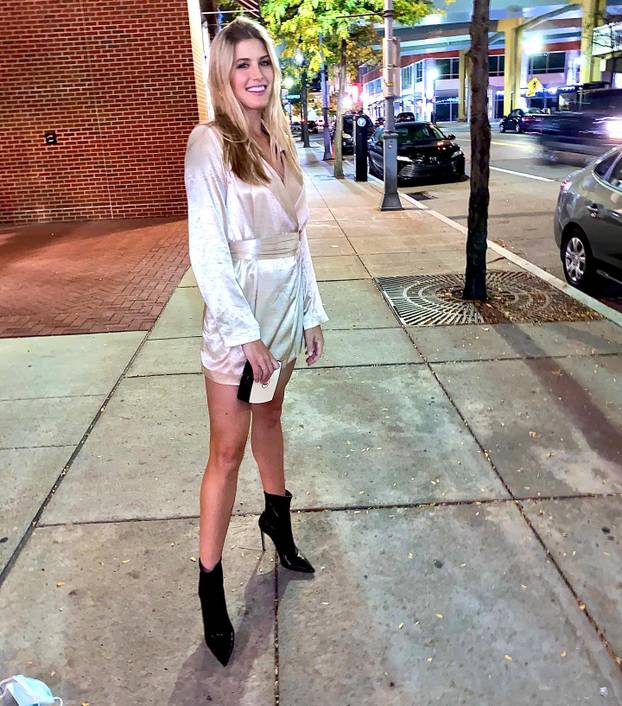 FOTO Bila je teniska zvijezda, a onda nestala. Sad voli kamere