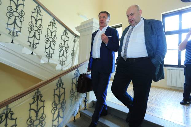 Osijek: Luka Modri? svjedo?io na su?enju bra?i Mami? i ostalima