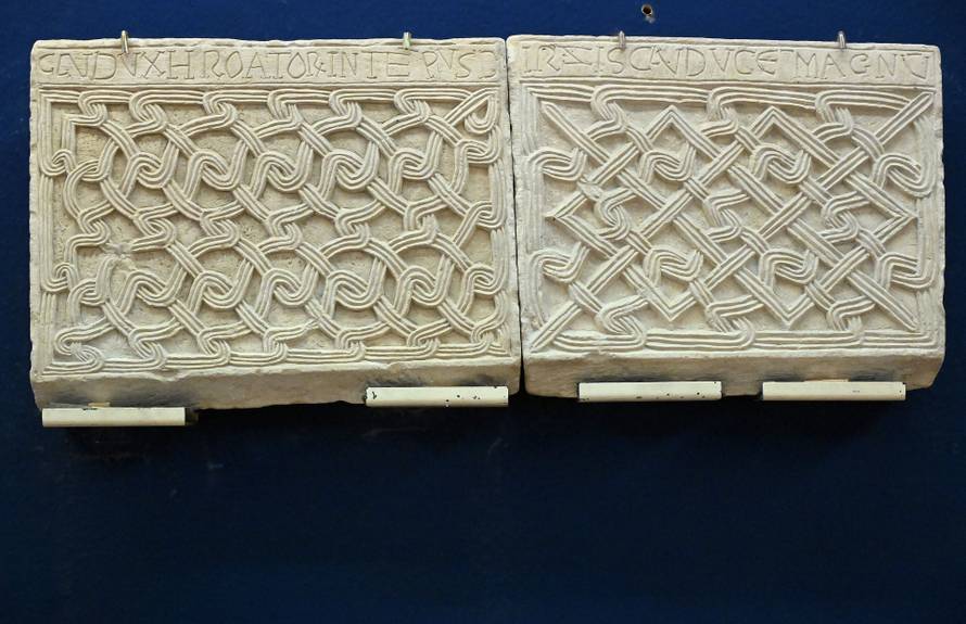 Zagreb: 1100 izlozba Hrvatskog Kraljevstva  u Klovicevim dvorima