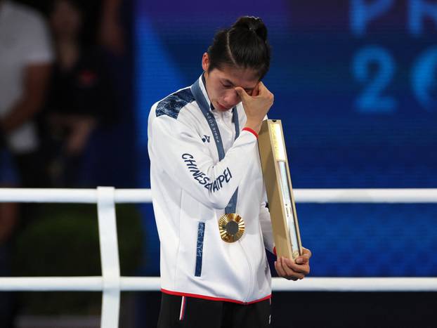 Boxing - Women's 57kg - Victory Ceremony