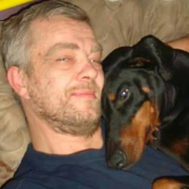 Preminuo Karlovčanin koji nije htio u bolnicu zbog svog psa