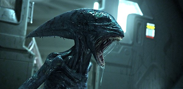 Michael Fassbender će glumiti čak dva lika u 'Alien: Covenant'