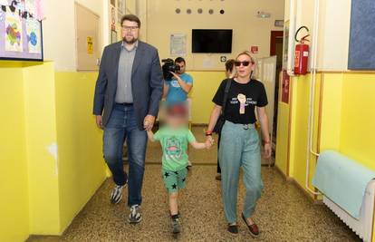 Grbin: 'Nije mi baš lako, cipele veličine 51 mogu kupiti samo na jednom mjestu u Hrvatskoj...'