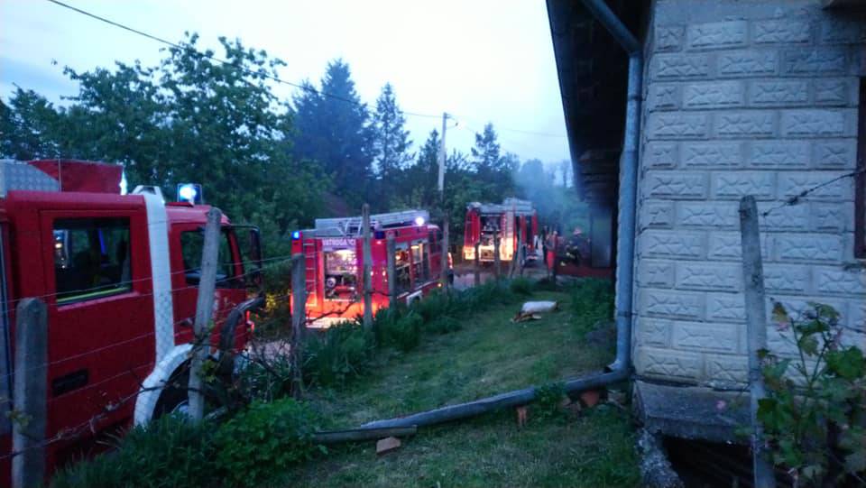 Planula kuća, poginuo vlasnik: Propao je kroz pod u podrum?