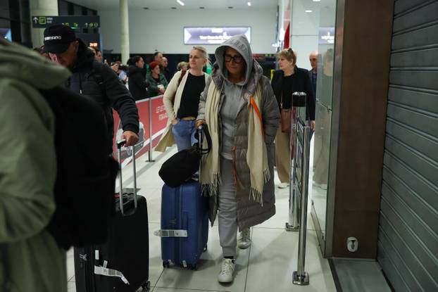 Hrvatski državljani iz Ujedinjenih Arapskih Emiratima sletli su u zracnu luku u Zagrebu 