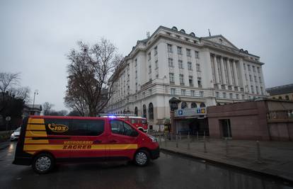 Buknuo je požar u podrumu hotela Esplanada u Zagrebu