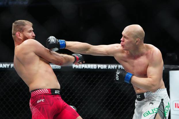 MMA: UFC 323 - Blachowicz vs Guskov