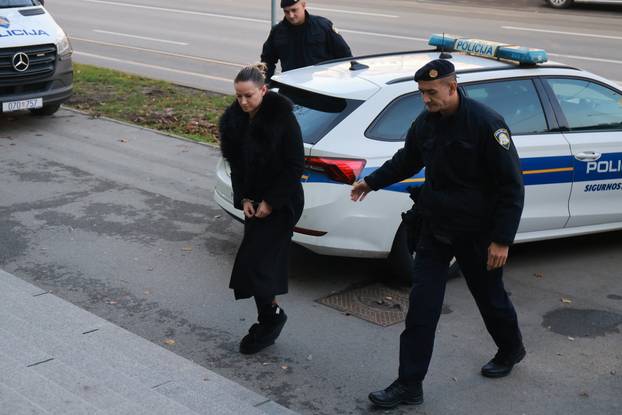 Osijek: Privođenje osumnjičenih za krijumčarenje i preprodaju tone marihuane