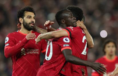 'Redsi' lagano s Unitedom: Bez problema utrpali četiri gola u mrežu De Gee, Salah se 'vratio'