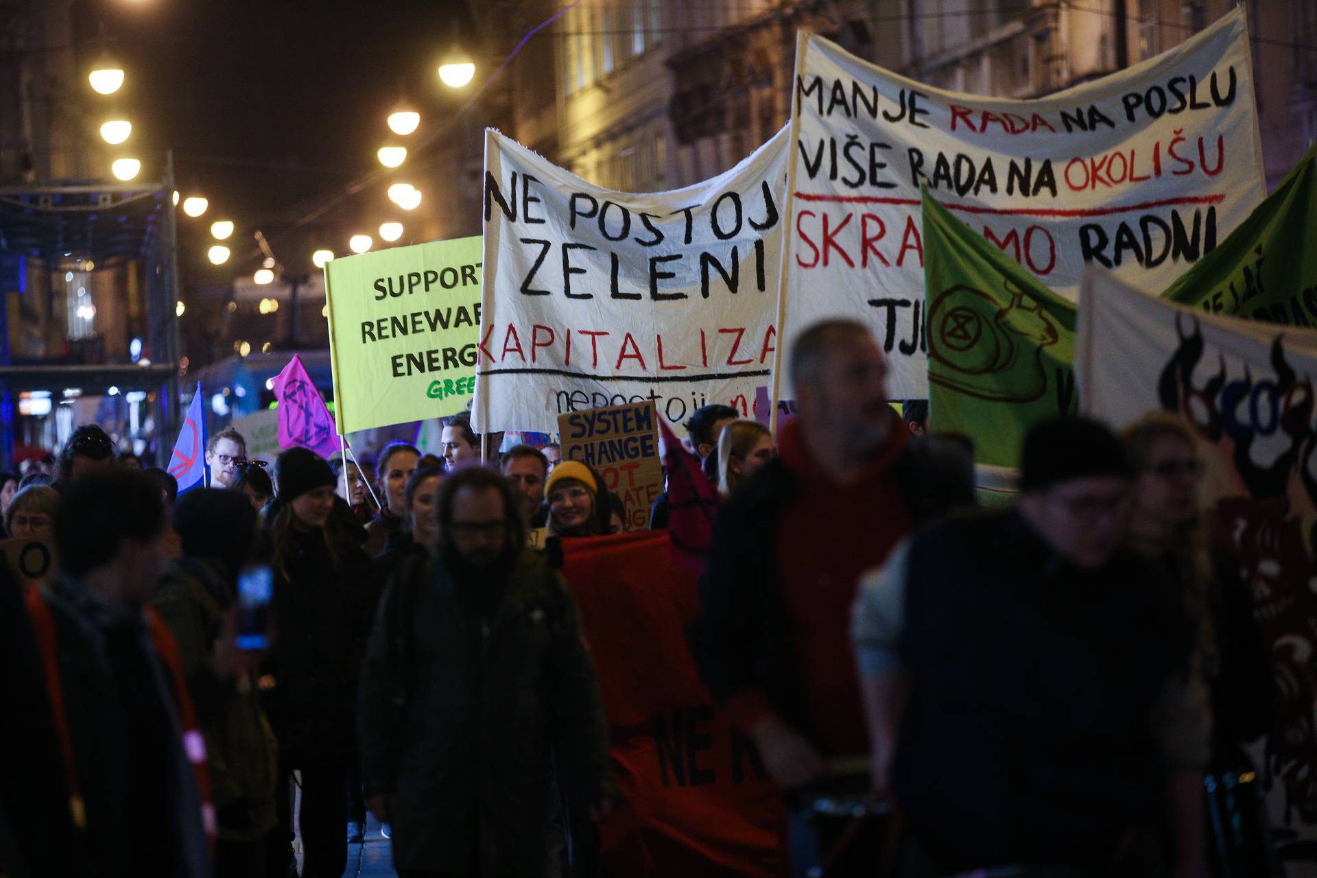 Zagreb: Treći "Klimatski marš" inicijative  Extinction Rebellion Zagreb 