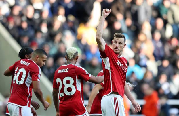 Premier League - Newcastle United v Nottingham Forest