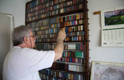 Mađar u 38 godina skupio više od 4.500 minijaturnih knjiga 
