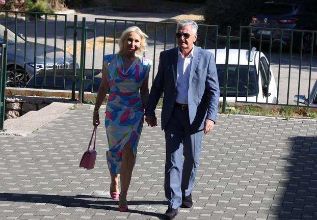 Šibenik: Petar Baranoviæ,kandidat za župana Šibensko-kninske županije glasovao.