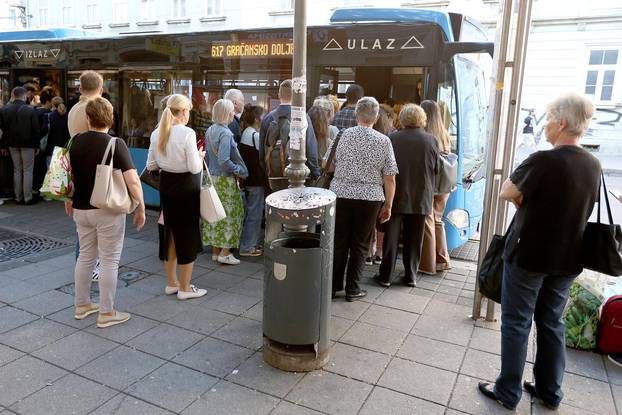 Zagreb: Velike gužve na autobusnoj  liniji 617